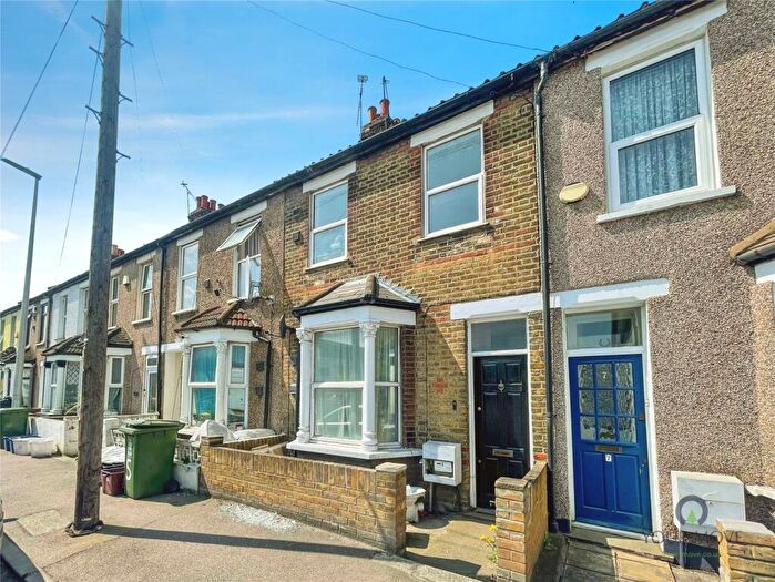 3 Bedroom Terraced House For Sale In Claytonville Terrace, Crabtree Manorway North, Belvedere, DA17
