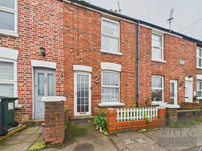 2 Bedroom Terraced House For Sale In Rye Harbour Road, Rye, TN31