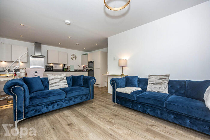 2 Bedroom Apartment For Sale In Ackers Drive, Swanscombe, DA10