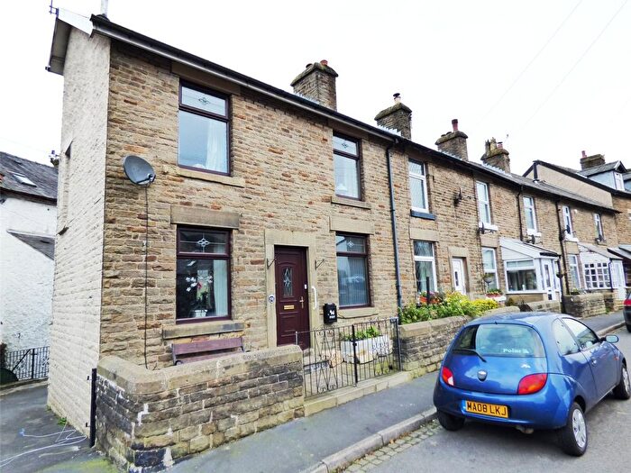 2 Bedroom End Of Terrace House For Sale In Green Lane, Buxton, Derbyshire, SK17