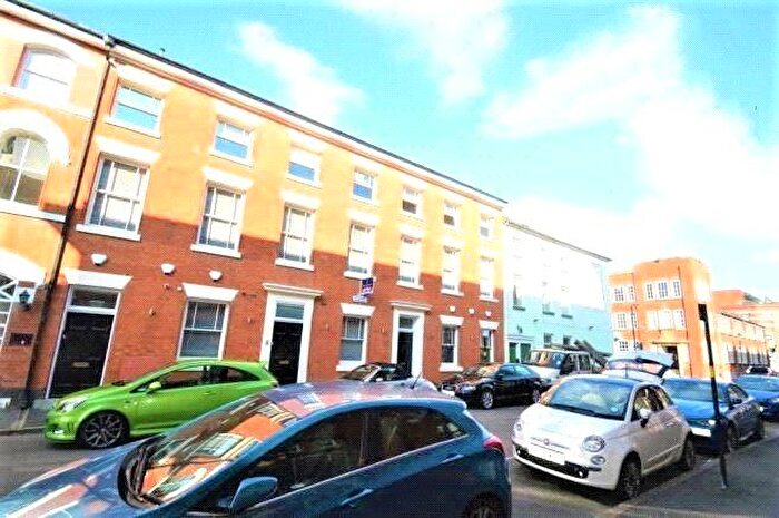 2 Bedroom Flat To Rent In George Street Chambers, - George Street, Birmingham, West Midlands, B3