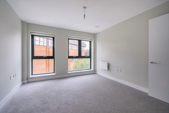 2 Bedroom Apartment To Rent In Market Street Newbury, RG14
