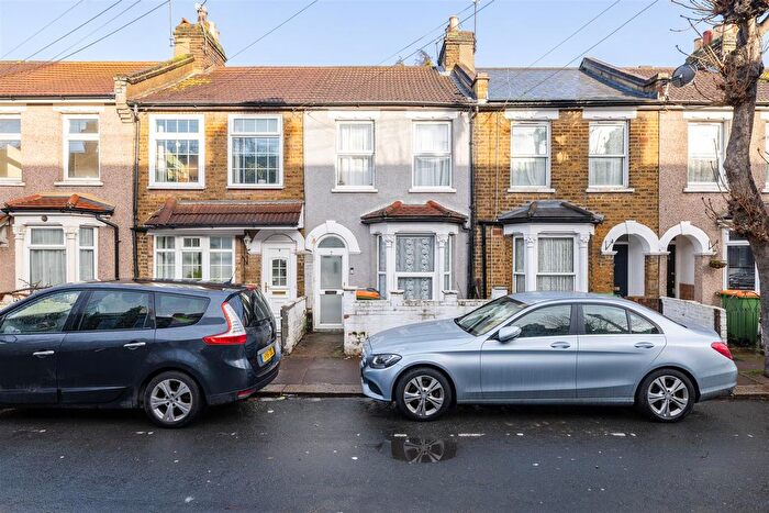2 Bedroom Terraced House For Sale In Worcester Road, Manor Park, E12