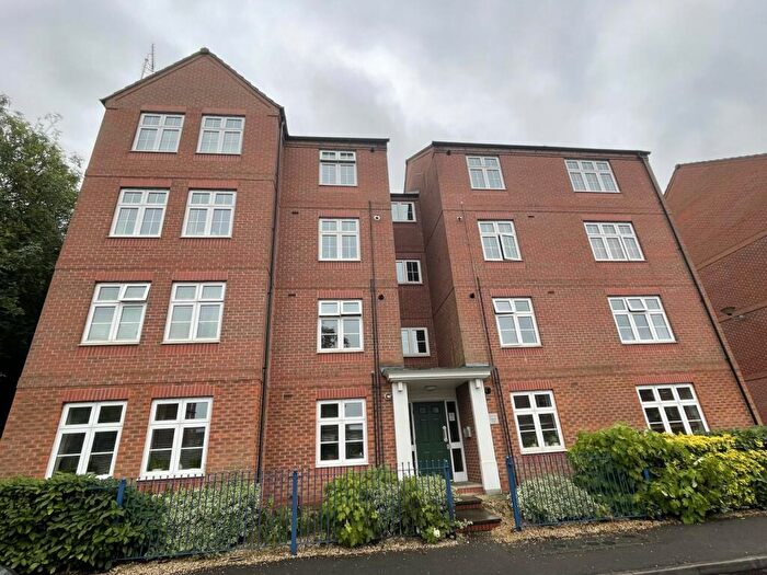 2 Bedroom Apartment To Rent In Wenlock Drive, West Bridgford, Nottingham, Nottinghamshire, NG2