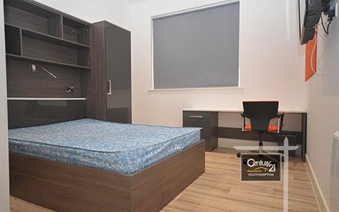 Studio To Rent In |Ref: |, Andromeda House, Southampton, SO15