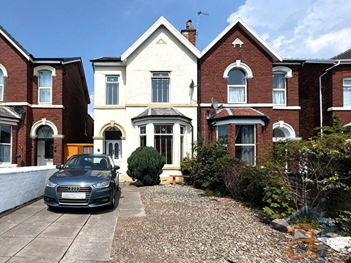 3 Bedroom Semi-Detached House For Sale In Hart Street, Southport, PR8