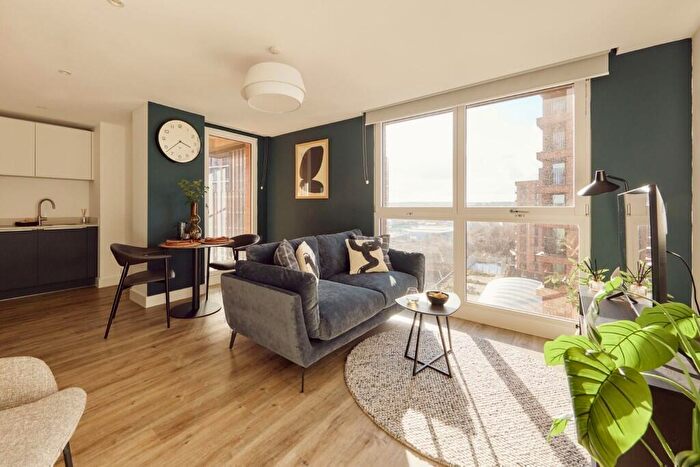 2 Bedroom Apartment To Rent In The Junction, Signal Apartments, Whitehall, Leeds, LS12