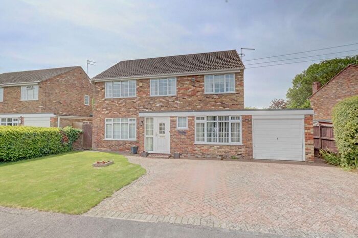 4 Bedroom Detached House For Sale In Bell Crescent, Longwick, Princes Risborough, Buckinghamshire, HP27