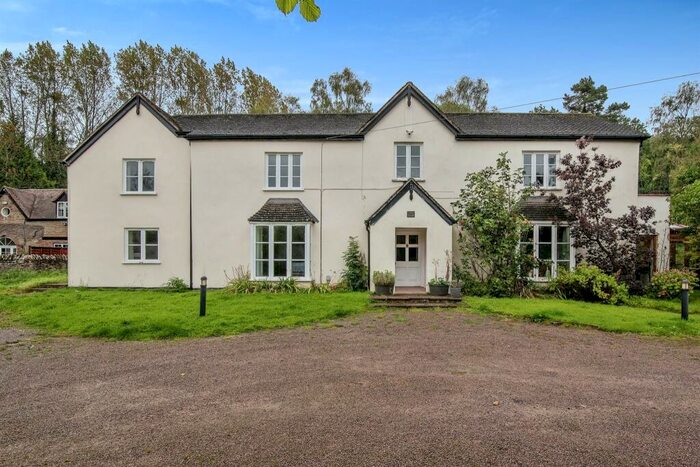 2 Bedroom Apartment For Sale In The View, Wormelow, Hereford, HR2