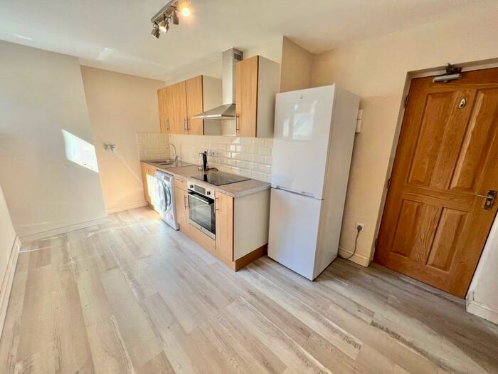 1 Bedroom Apartment To Rent In Southgate House, Halifax, HX1