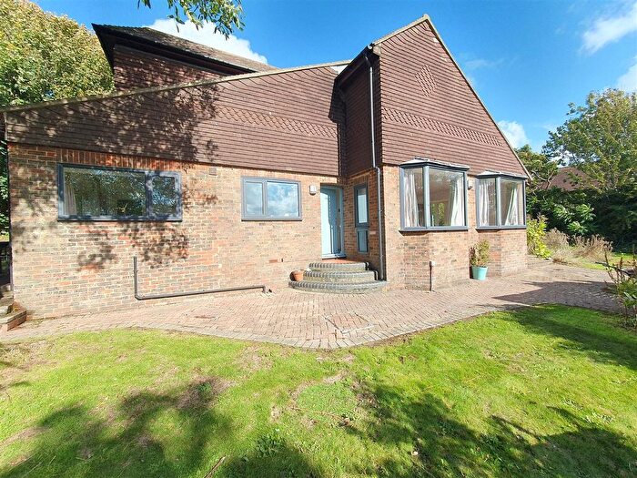 5 Bedroom Property For Sale In Longhill Road, Ovingdean, BN2