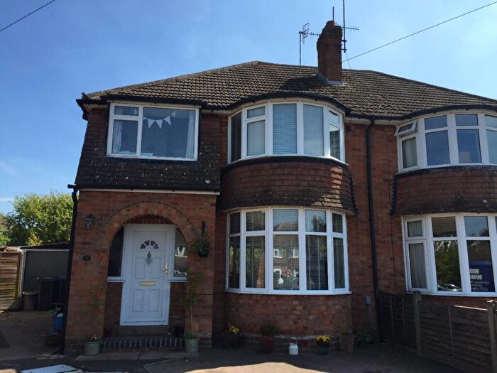 3 Bedroom Semi-Detached House To Rent In Ash Grove, Stratford-upon-Avon, CV37