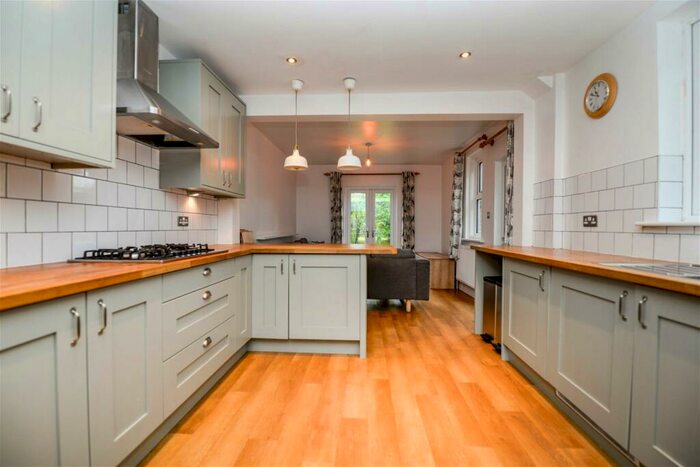 5 Bedroom Terraced House To Rent In Atherley Road, Southampton, Hampshire, SO15