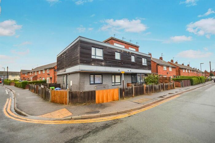 2 Bedroom Flat To Rent In Larchwood Crescent, Lincoln, LN6