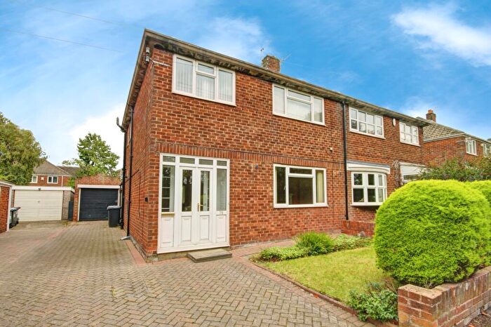 3 Bedroom Semi-Detached House For Sale In Swinside Drive, Belmont, Durham, DH1