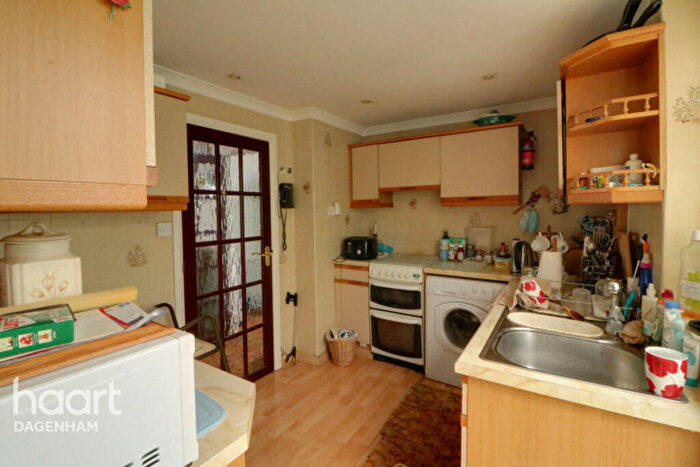 2 Bedroom End Of Terrace House For Sale In Osborne Square, Dagenham, RM9