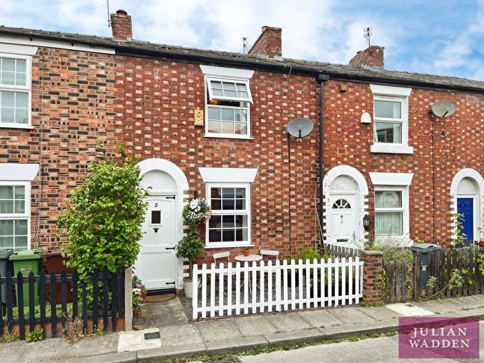 2 Bedroom Terraced House For Sale In Davenfield Grove, Didsbury Village, Manchester, M20
