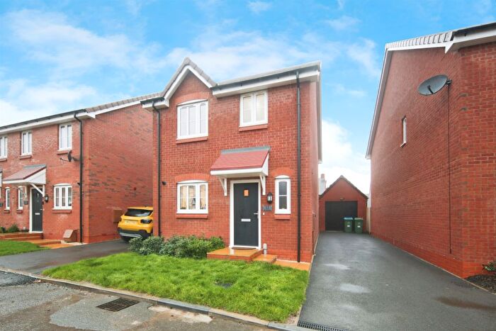 3 Bedroom Detached House For Sale In Hollyberry Way, Allesley, Coventry, CV5