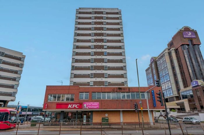 2 Bedroom Flat To Rent In Staines Road West, Sunbury-On-Thames, TW16