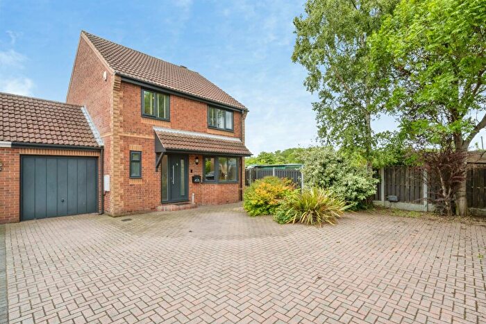 4 Bedroom Detached House For Sale In The Avenue, Harlington, Doncaster, DN5