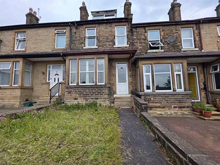 4 Bedroom Terraced House For Sale In Trafalgar Street, Batley, West Yorkshire, WF17