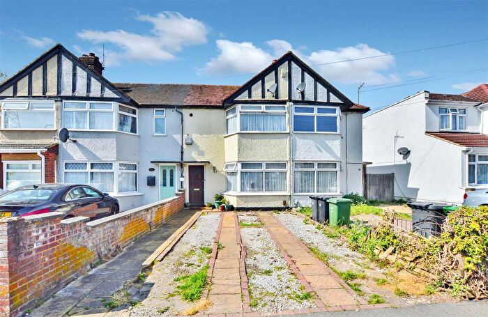 2 Bedroom Terraced House For Sale In Aldborough Spur, Slough, SL1