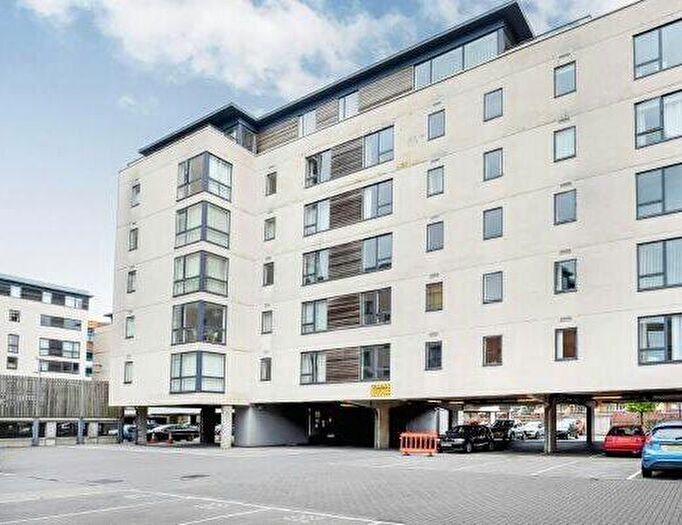 2 Bedroom Flat To Rent In Electra House, CF10