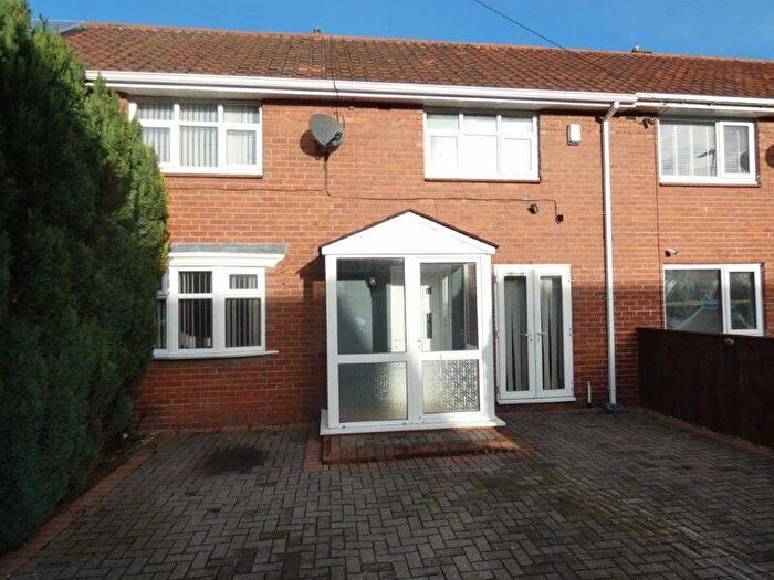 3 Bedroom Terraced House For Sale In Shearwater Avenue, Newcastle Upon Tyne, NE12
