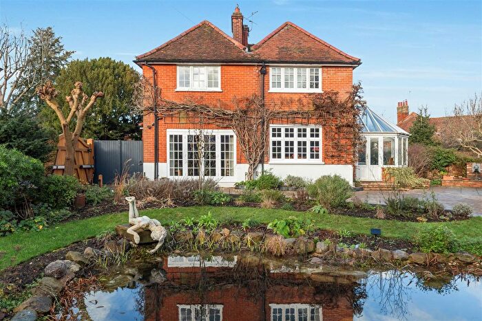 4 Bedroom Detached House For Sale In Mill Lane, Welwyn, AL6