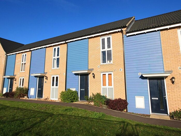2 Bedroom House To Rent In Fairway, Queens Hills, Norwich, NR8
