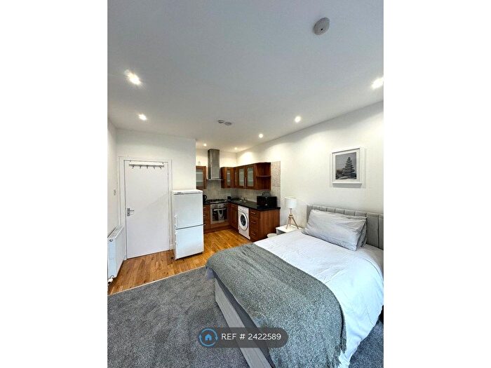 Studio To Rent In Aberdour Street, Glasgow, G31
