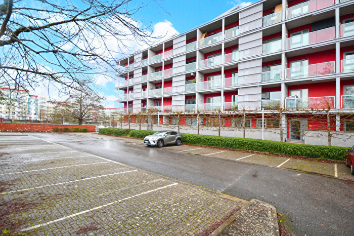 2 Bedroom Apartment For Sale In Caledonian Road, Bristol, BS1