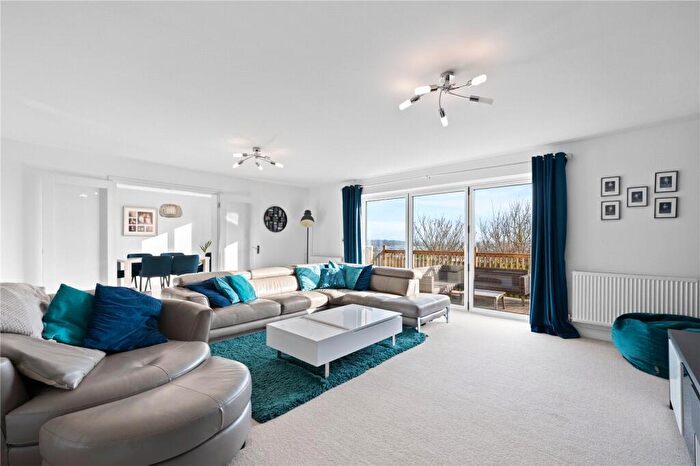 5 Bedroom Detached House For Sale In Kensington Gardens, Carlton, Nottingham, Nottinghamshire, NG4