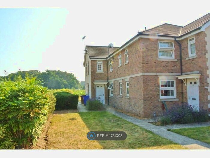 2 Bedroom Flat To Rent In Russet Drive, Red Lodge, Bury St. Edmunds, IP28