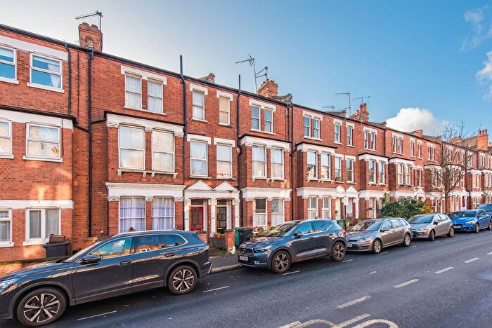 1 Bedroom Flat For Sale In Agincourt Road, Hampstead, London, NW3