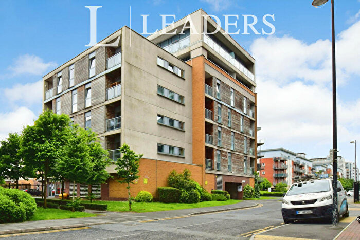 1 Bedroom Apartment To Rent In Pioneer House, Elmira Way, Salford, M5