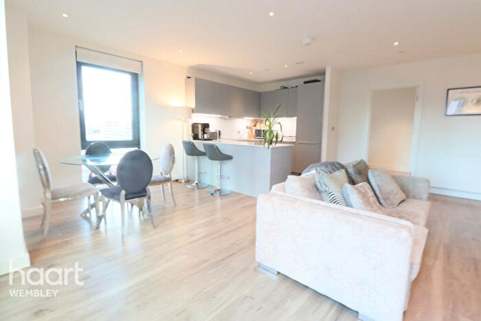 3 Bedroom Penthouse To Rent In Weaver Walk, Wembley, HA9