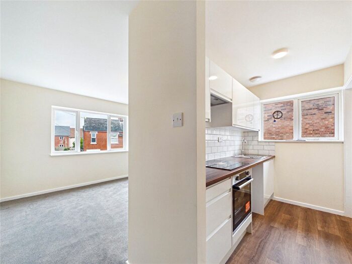 1 Bedroom Flat To Rent In Regent Street, Rowhedge, Colchester, Essex, CO5