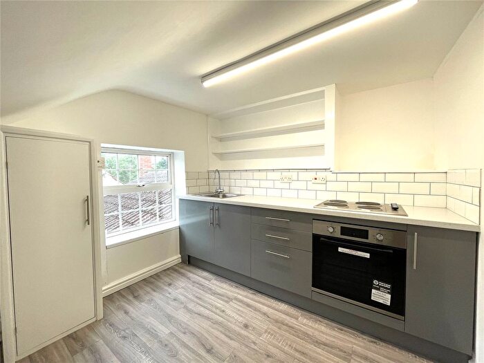 2 Bedroom Flat To Rent In Ditton Street, Ilminster, Somerset, TA19