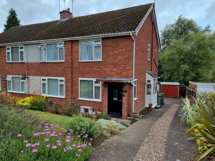 2 Bedroom Apartment To Rent In Grange Crescent, Halesowen, West Midlands, B63