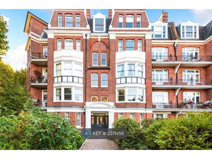 3 Bedroom Flat To Rent In Castelnau Mansions, London, SW13