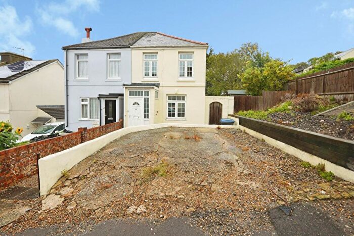 3 Bedroom Semi-Detached House For Sale In Maxton Road, Dover, CT17