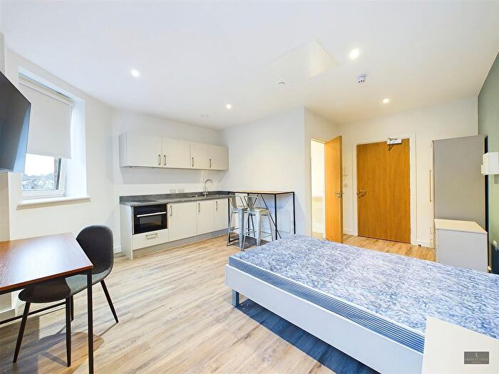 1 Bedroom Flat To Rent In New North Road, Exeter, EX4