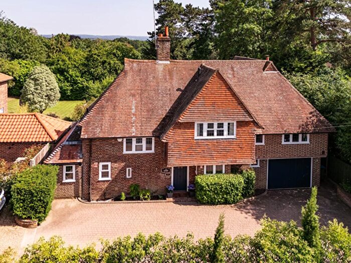 5 Bedroom Detached House For Sale In Knipp Hill, Cobham, KT11