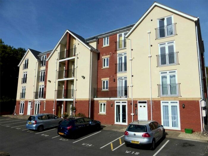 1 Bedroom Flat To Rent In Wilminton Terrace, London Road, Stroud, GL5