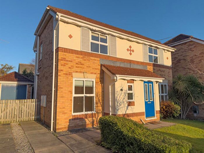 4 Bedroom Detached House To Rent In Woodlea Fold, Meanwood, Leeds, LS6