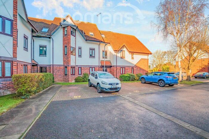 2 Bedroom Flat To Rent In Wren Drive, West Drayton, UB7