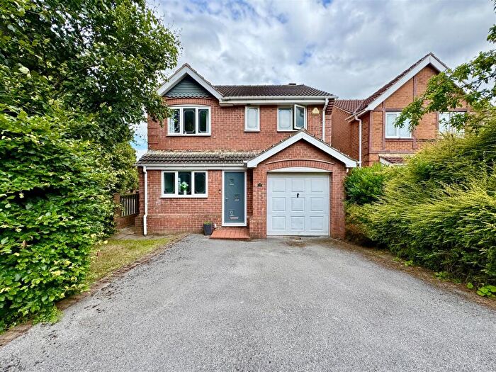 4 Bedroom Detached House For Sale In Robsons Drive, Dalton, Huddersfield, HD5