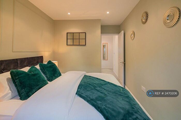 4 Bedroom Terraced House To Rent In Short Term Lets, Brighton, BN1