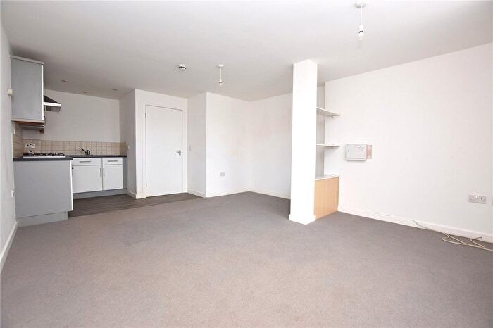 2 Bedroom Flat For Sale In Apartment Pavilion House, York Road, Leeds, West Yorkshire, LS14